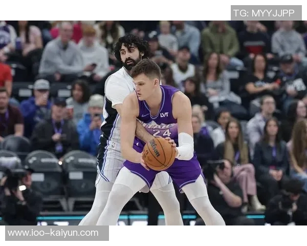 东里三分失准却逆转胜利夯夯维亚表现惊艳湖人三笔引援成就巨大成功