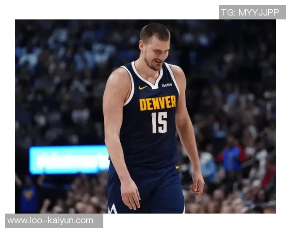 约基奇三节高效表现15投12中轻松砍下26分9篮板9助攻1盖帽