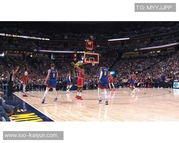 普理查德回忆被哈登晃倒经历直言脚踝无恙心态乐观