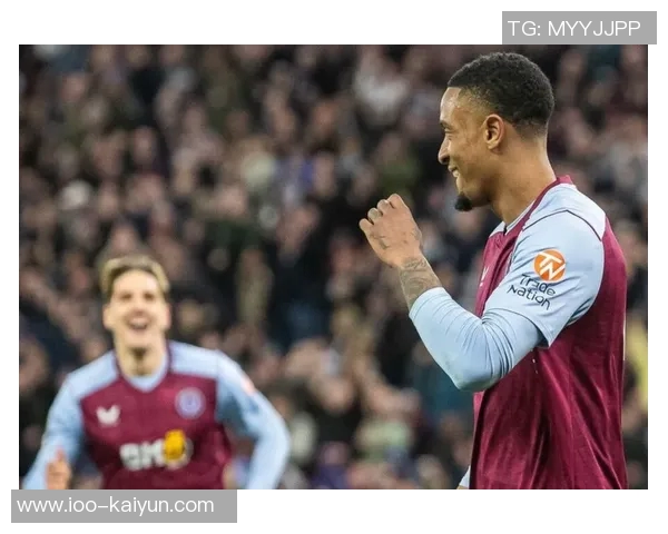 詹俊点评曼联逆转热刺展现斗志热刺换人策略下半场效果显著