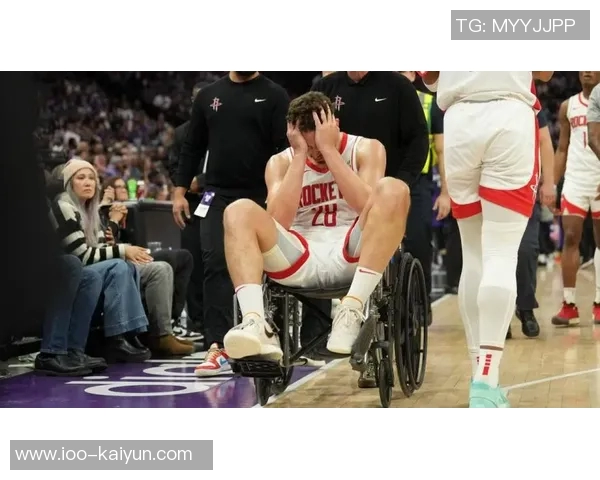 格里芬赞塔图姆坚持随队作战伤病期间球星表现各异