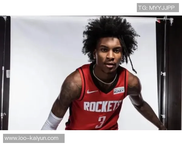 马丁谈追梦争吵后情绪低落如孩童抱球独自回房的心境 马丁谈追梦争吵后情绪低落如孩童抱球独自回房的心境